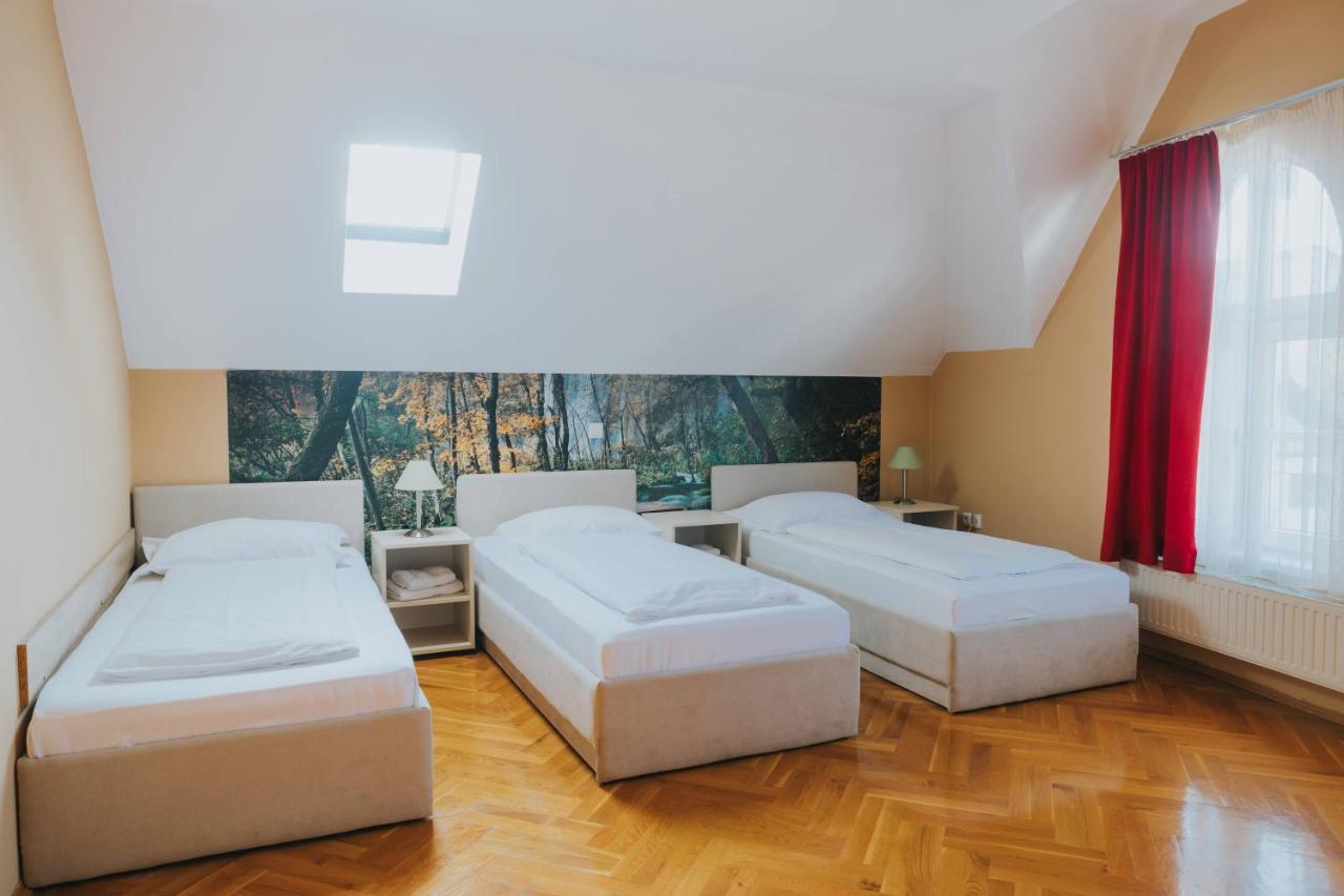Motel Vila Bakarni Brčko Exteriör bild