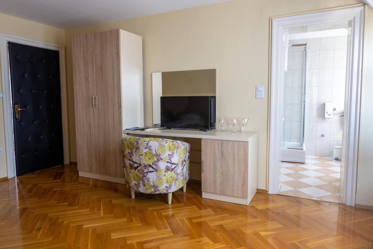Motel Vila Bakarni Brčko Exteriör bild