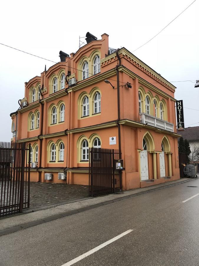Motel Vila Bakarni Brčko Exteriör bild